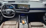 ⁦BMW 5-Series 520i 2024⁩ - الصورة ⁦8⁩